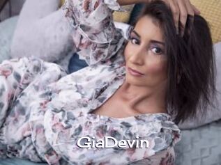 GiaDevin Click here to exit