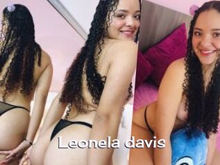 Leonela_davis
