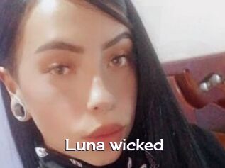Luna_wicked