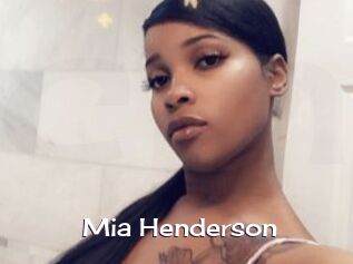 Mia_Henderson