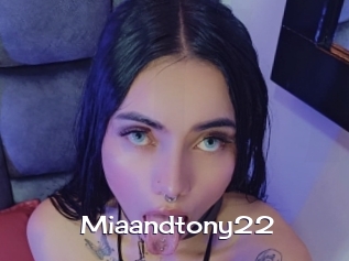 Miaandtony22