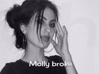 Molly_broke