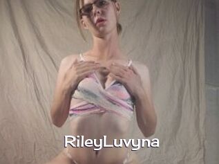 RileyLuvyna