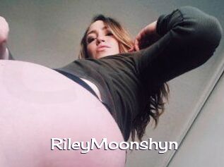 RileyMoonshyn
