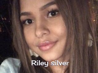 Riley_silver