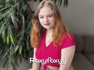 Roxyfoxyy