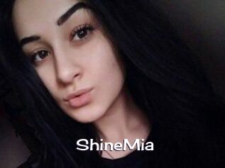 ShineMia Click here to exit