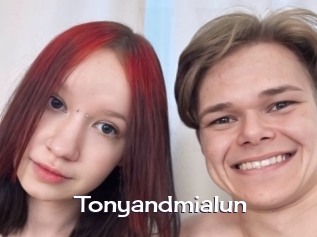 tonyandmialun Click here to exit